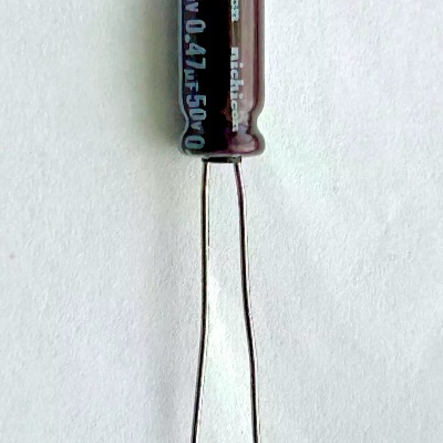 [RAW] 1 x Aluminum Electrolytic Capacitor 0.47uF 50V 5x11mm Nichicon